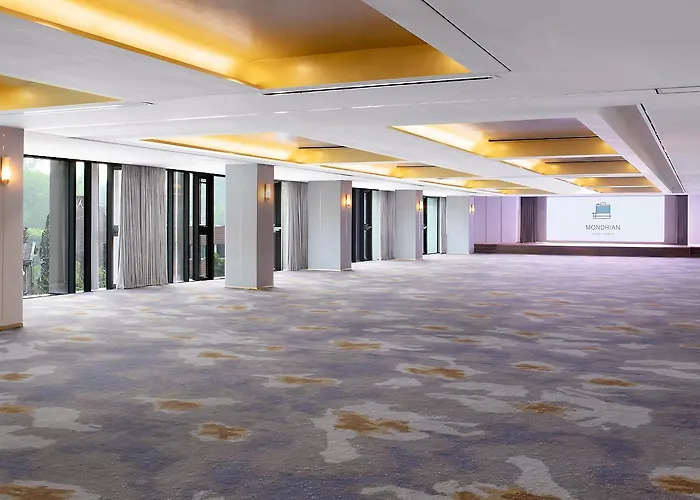 Mondrian Itaewon Hotel 5*
