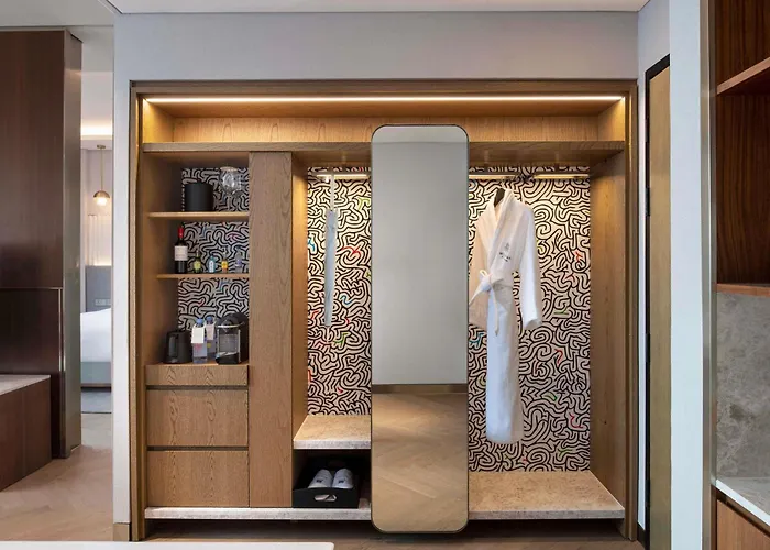 Hotel Mondrian Itaewon 5*