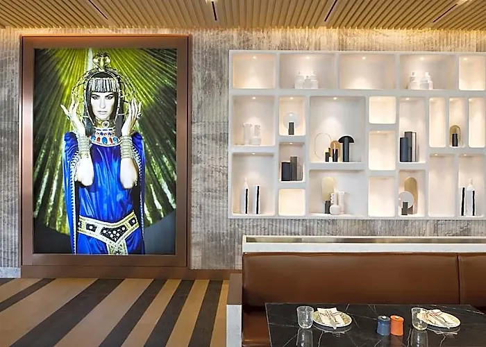 Mondrian Itaewon Hotel 5*