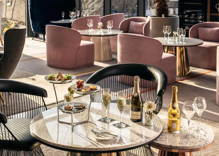 Mondrian Itaewon 5*